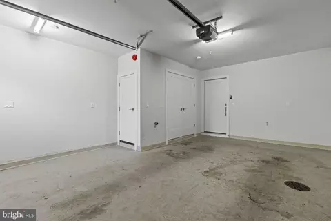403 Guethlers SE, Washington, DC 20003 photo 49