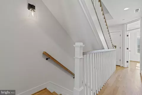 403 Guethlers SE, Washington, DC 20003 photo 28