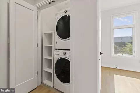 403 Guethlers SE, Washington, DC 20003 photo 34