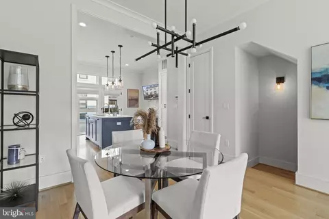 403 Guethlers SE, Washington, DC 20003 photo 13