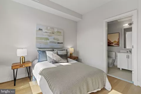 403 Guethlers SE, Washington, DC 20003 photo 30