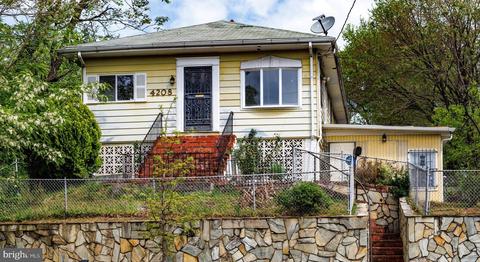 4208 Dix St NE, Washington, DC 20019
