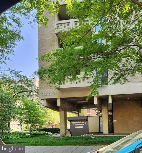 240 M St SW #E610, Washington, DC 20024