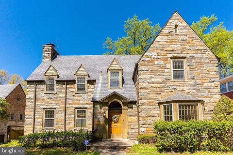 1851 Redwood Ter NW, Washington, DC 20012