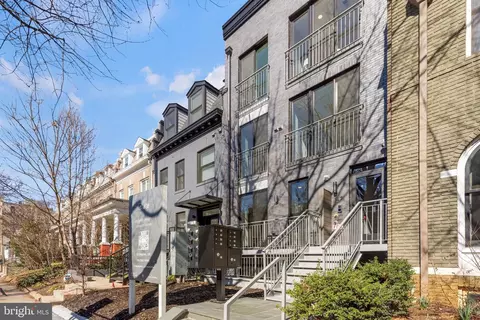1471 Harvard St NW #3, Washington, DC 20009