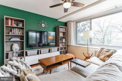 4200 Cathedral Ave NW #919, Washington, DC 20016