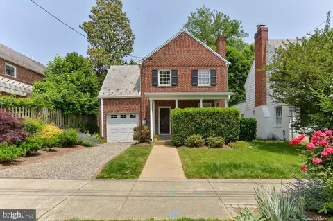 3743 Appleton St NW, Washington, DC 20016