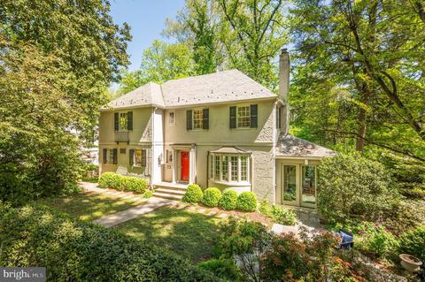 2913 Glover Dr NW, Washington, DC 20016