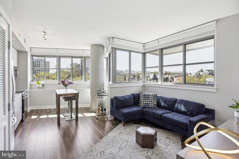 460 New York Ave NW #403, Washington, DC 20001