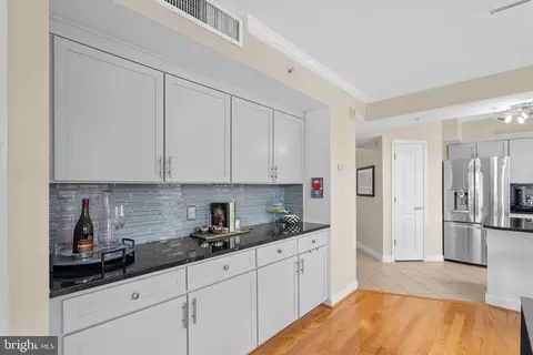 616 E Street NW #818, Washington, DC 20004 photo 7