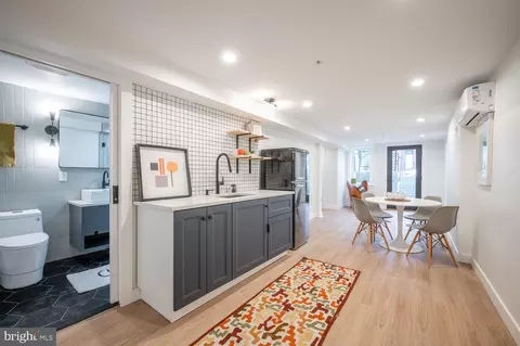 1312 D St SE, Washington, DC 20003 photo 41