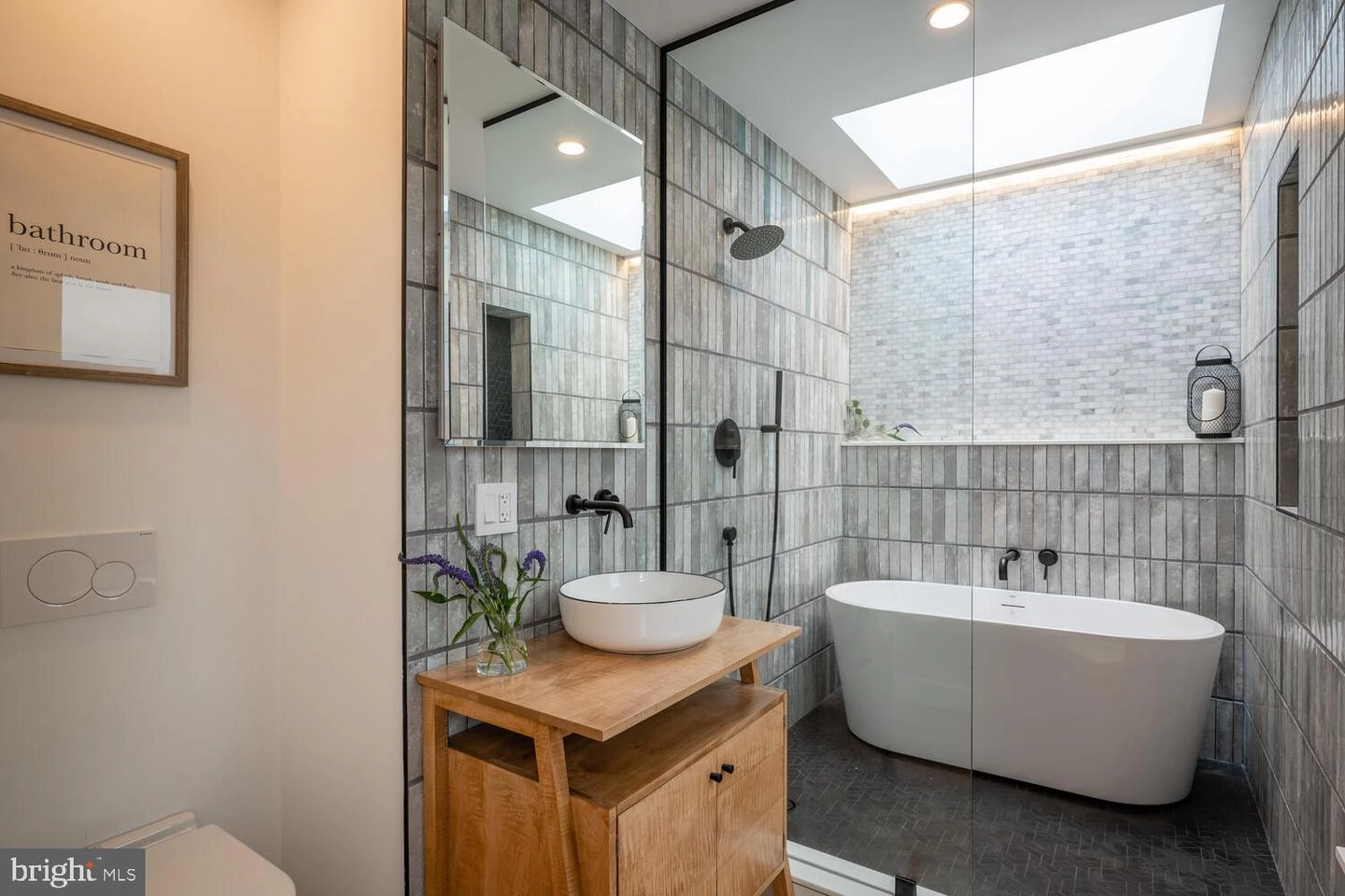 1312 D St SE, Washington, DC 20003 photo 35