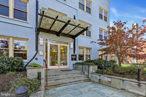 922 Madison St NW #103, Washington, DC 20011