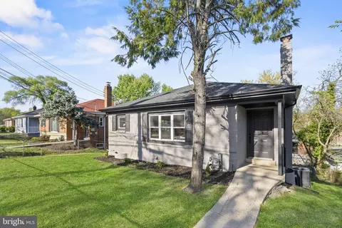 732 Adrian St SE, Washington, DC 20019