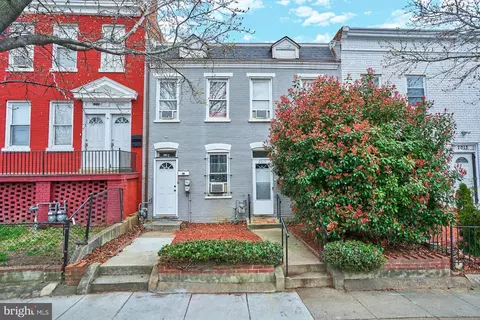2015 4th St NE, Washington, DC 20002
