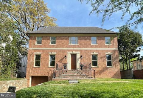 4823 Sedgwick St NW, Washington, DC 20016