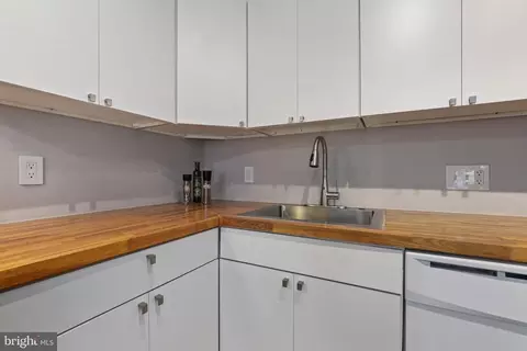 1208 16th St NE #4, Washington, DC 20002 photo 10