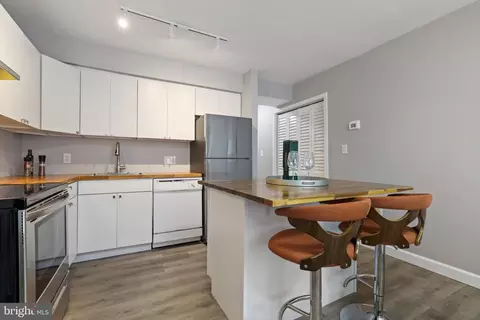 1208 16th St NE #4, Washington, DC 20002 photo 6
