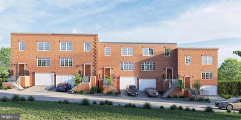 3872 Halley Ter SE, Washington, DC 20032