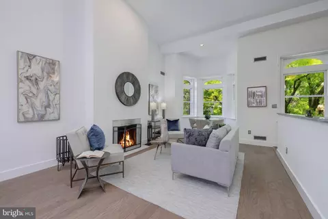 1322 Rhode Island Ave NW #7, Washington, DC 20005