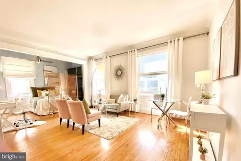 2122 NW California St NW #558, Washington, DC 20008