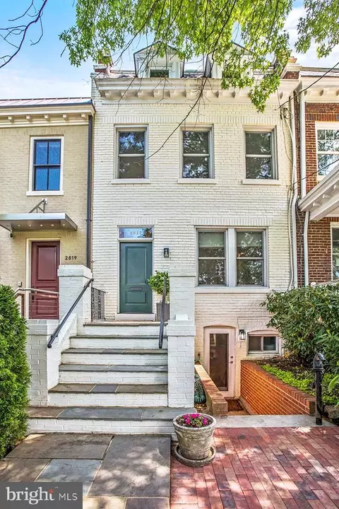 2817 38th St NW, Washington, DC 20007
