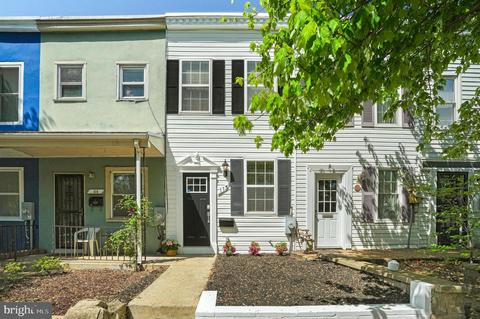 113 16th St SE, Washington, DC 20003