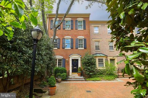 4430 Westover Pl NW, Washington, DC 20016