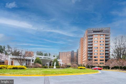 4201 Cathedral Ave NW #210E, Washington, DC 20016