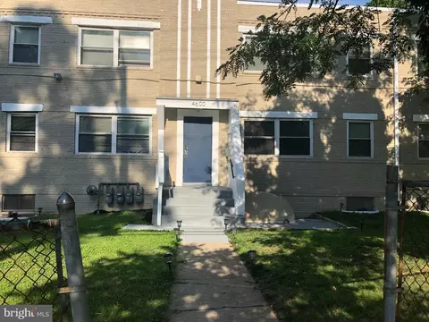 4600 Hillside Rd SE, Washington, DC 20019 photo 2