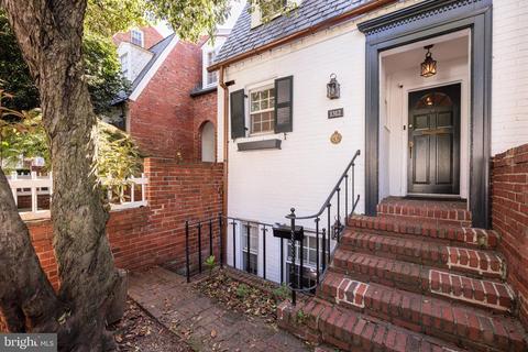1312 35th St NW, Washington, DC 20007
