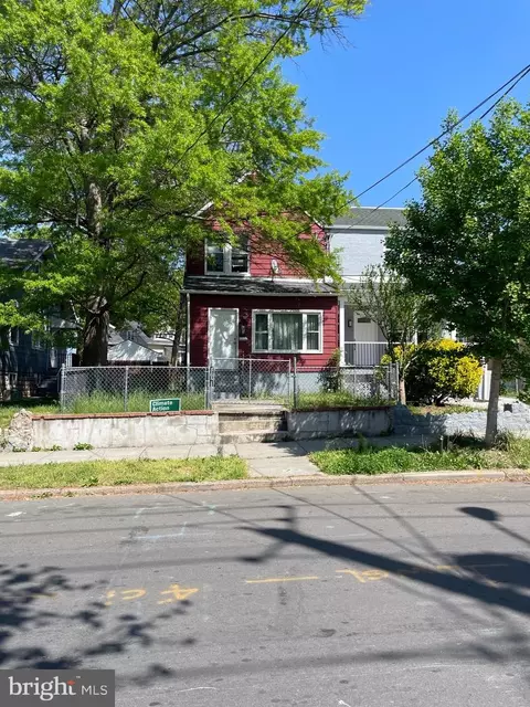 3611 20th St NE, Washington, DC 20018