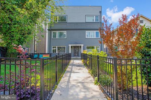 515 Montana Ave NE #1, Washington, DC 20017
