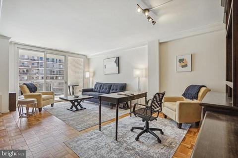 2475 Virginia Ave NW #717, Washington, DC 20037