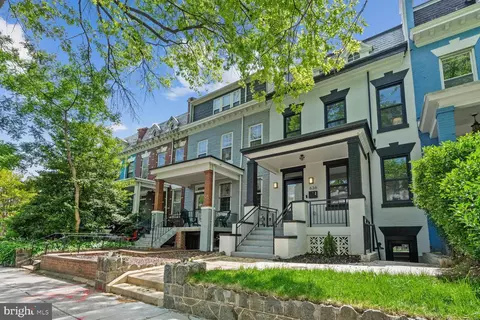 636 Keefer Pl NW, Washington, DC 20010