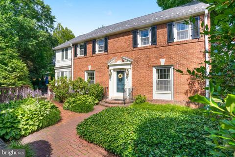 4631 Kenmore Dr NW, Washington, DC 20007