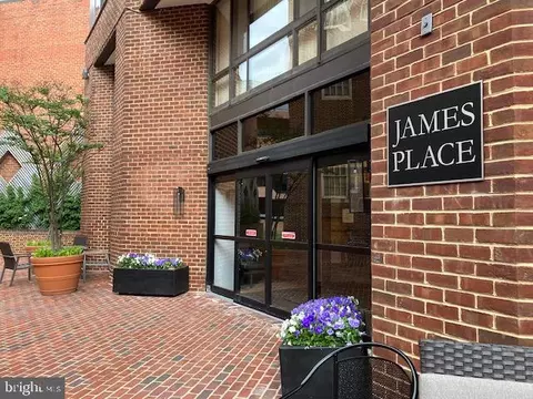 1077 30th St NW #205, Washington, DC 20007