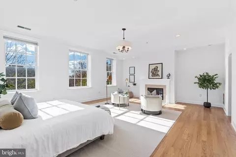 2121 S St NW, Washington, DC 20008 photo 12