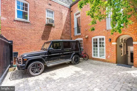 2121 S St NW, Washington, DC 20008 photo 36