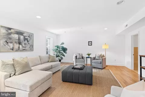 2121 S St NW, Washington, DC 20008 photo 31