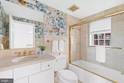 2121 S St NW, Washington, DC 20008 photo 25
