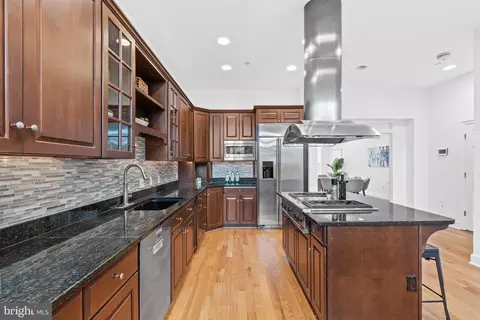 2121 S St NW, Washington, DC 20008 photo 9