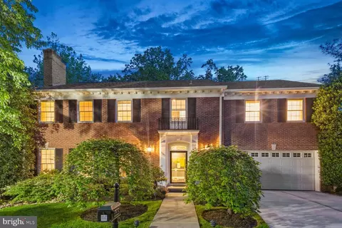 5105 Yuma Ct NW, Washington, DC 20016
