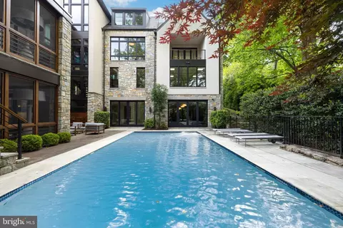1930 Foxview Cir NW, Washington, DC 20007 photo 35