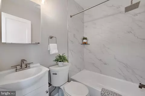 2409 3rd St NE, Washington, DC 20002 photo 13