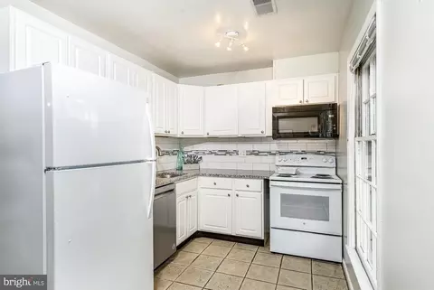 227 6th St NE, Washington, DC 20002 photo 10