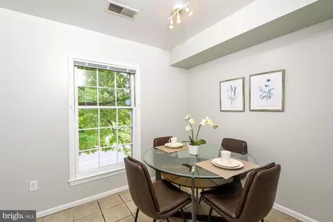 227 6th St NE, Washington, DC 20002 photo 9