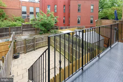 227 6th St NE, Washington, DC 20002 photo 25