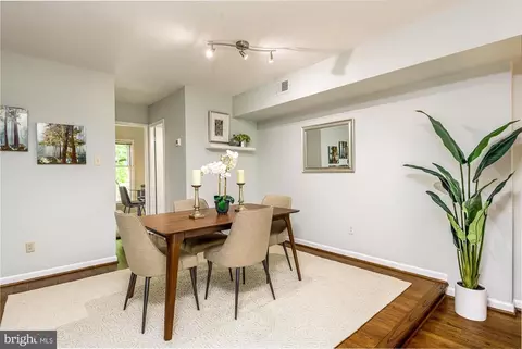 227 6th St NE, Washington, DC 20002 photo 5