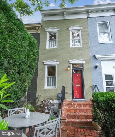 803 Maryland Ave NE, Washington, DC 20002
